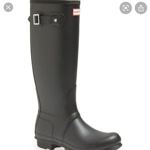 Women’s hunter boots size 8